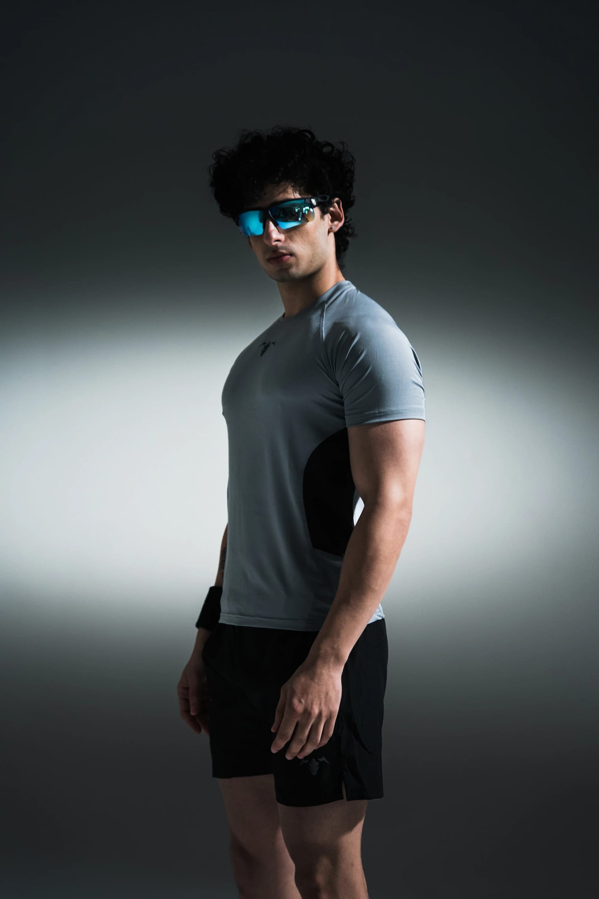 AERIS Performance Tee - Grey