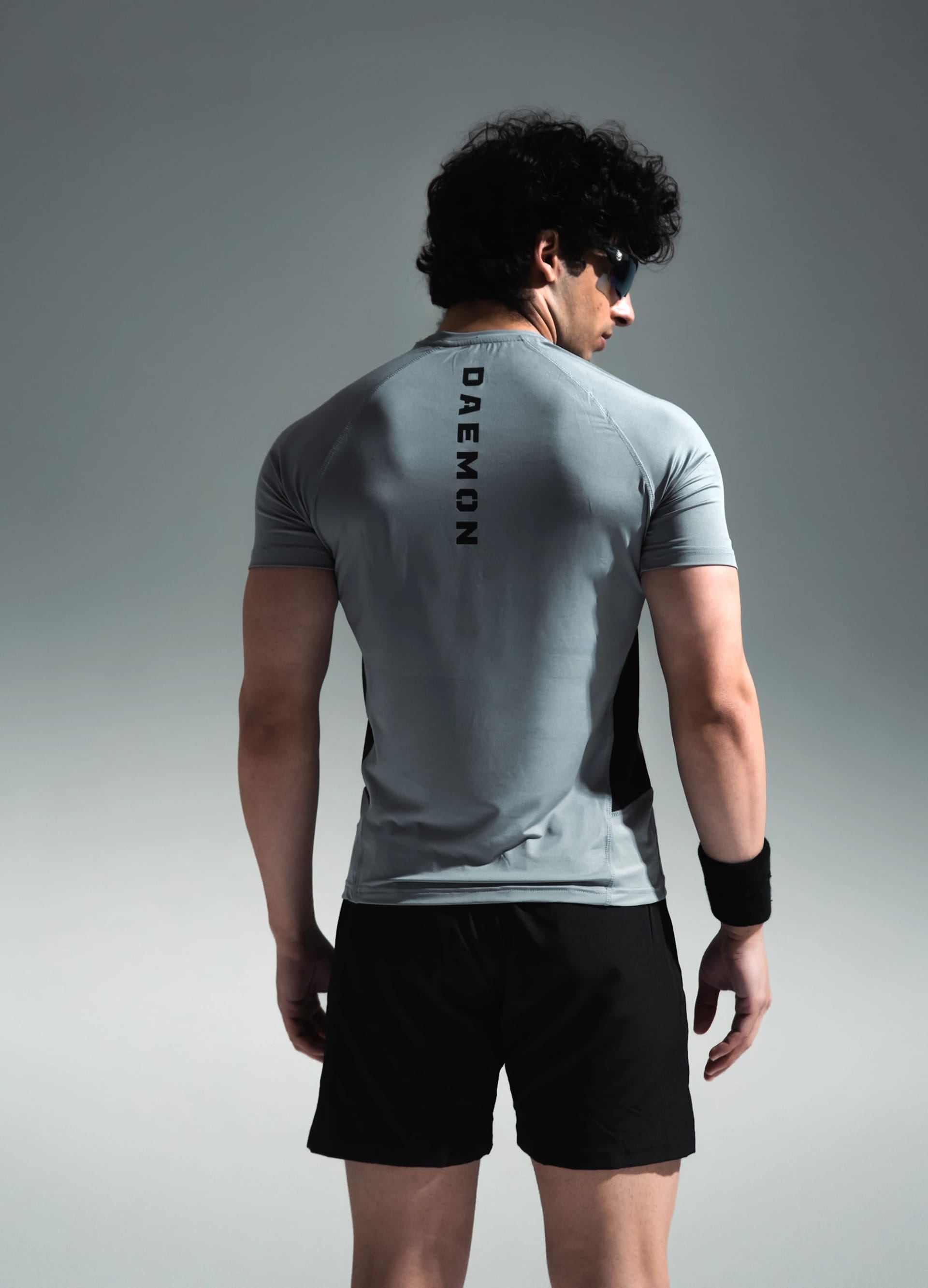 AERIS Performance Tee - Grey
