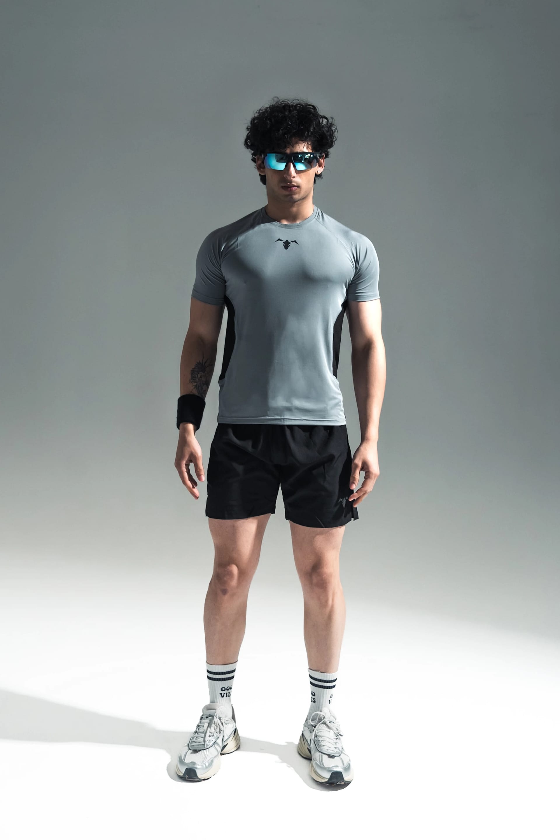 AERIS Performance Tee - Grey