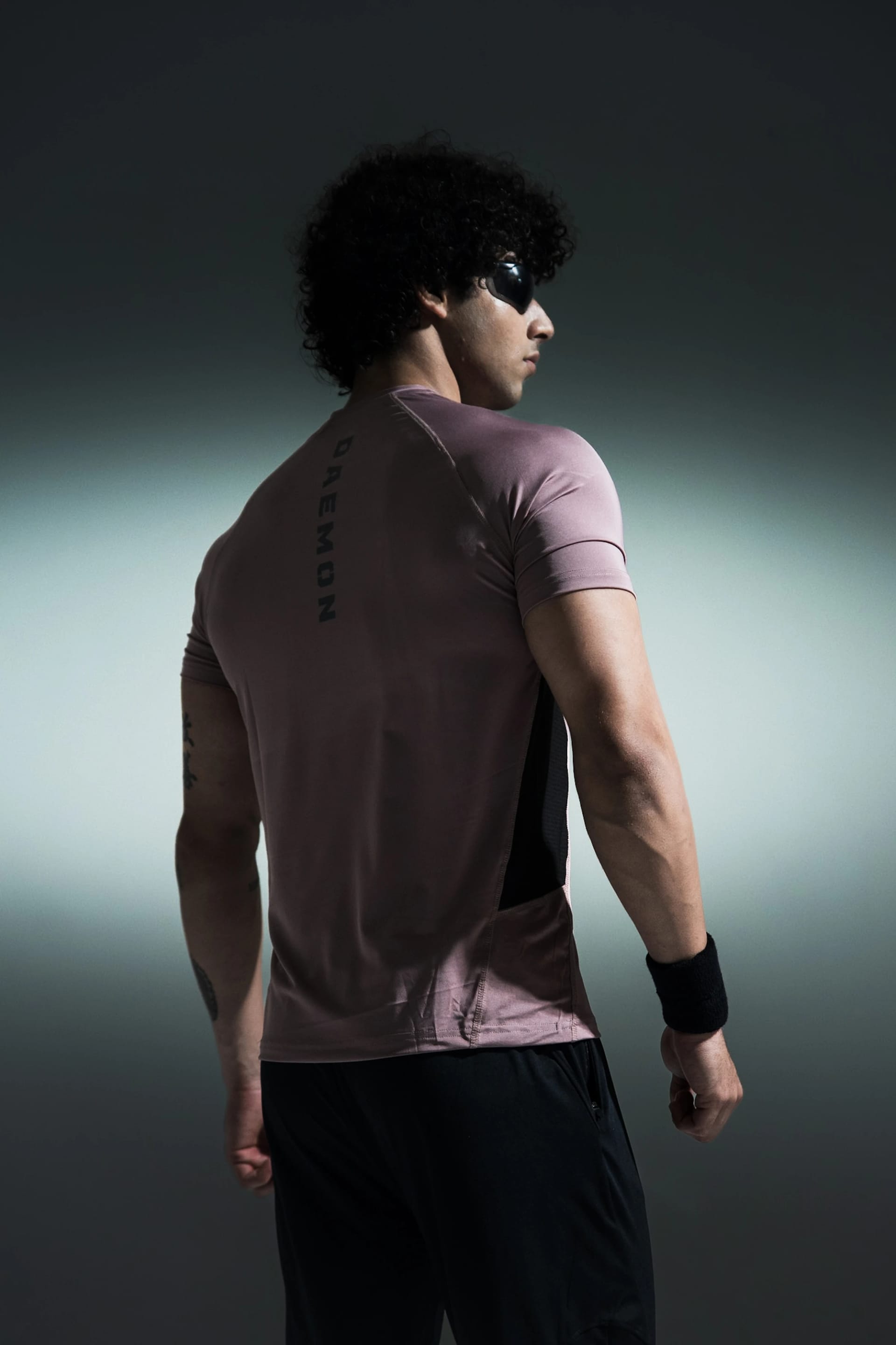 AERIS Performance Tee - Salmon