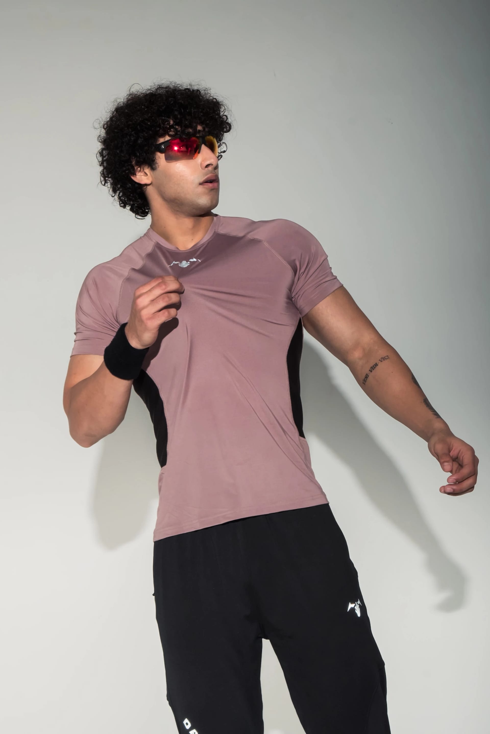AERIS Performance Tee - Salmon